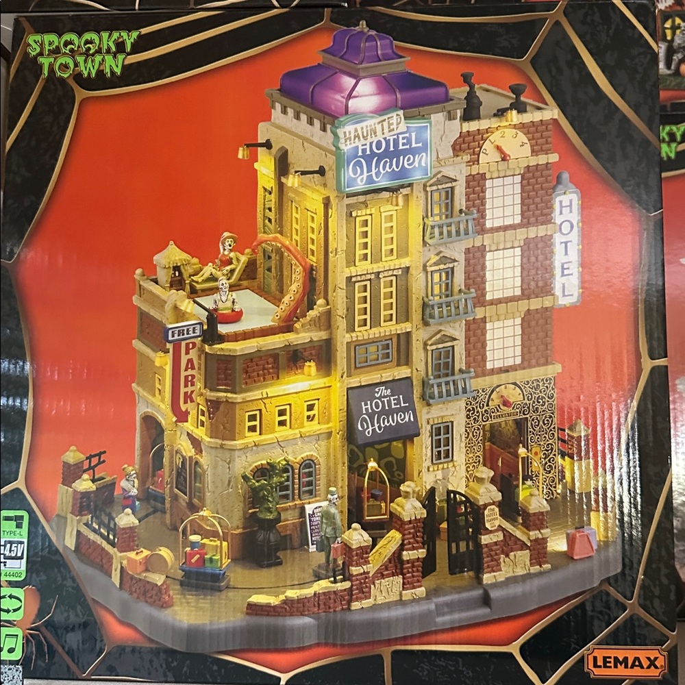 NIB 2024 Lemax Spookytown: The Haunted Hotel Haven (Sights & Sounds)